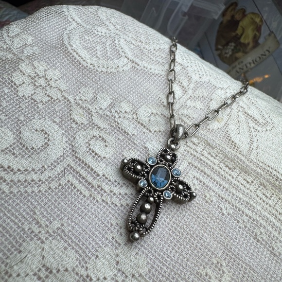 1928 Jewelry Co Blue Rhinestone Cross Necklace Antiqued Silver Tone Victorian - Picture 5 of 5